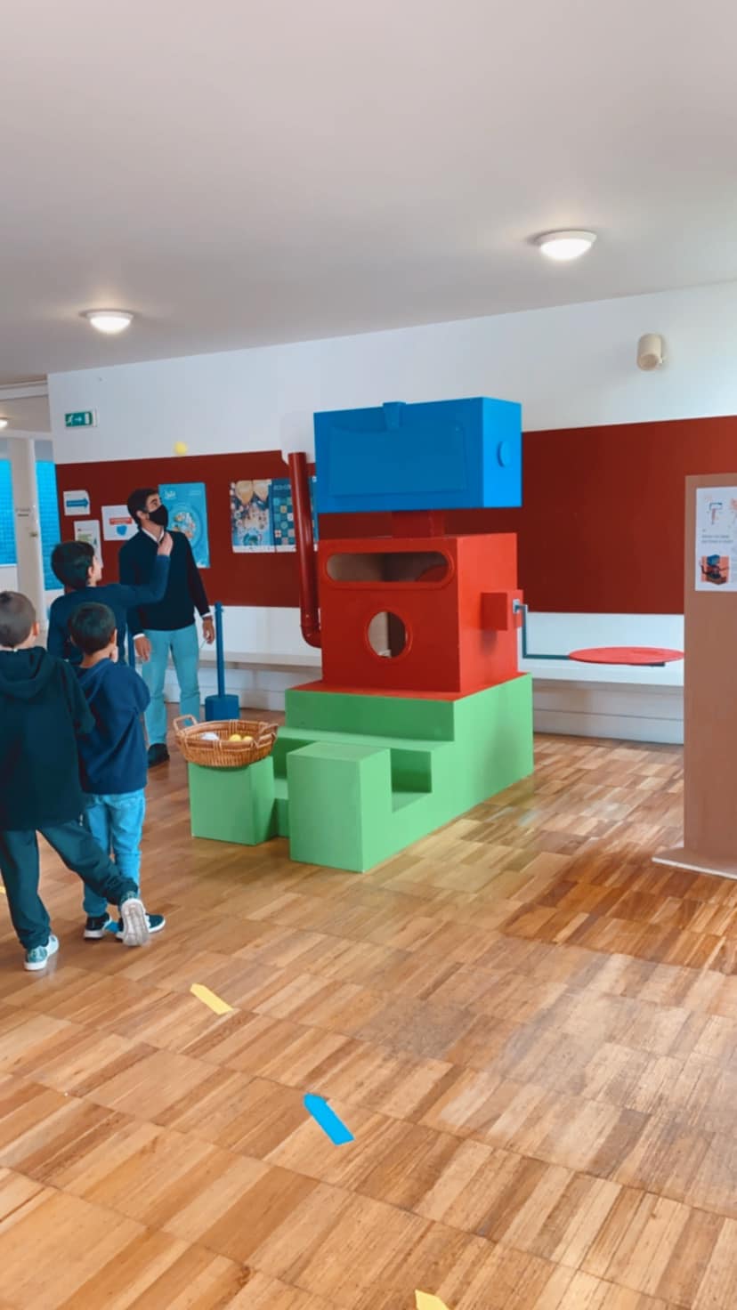 MyMachine Portugal delivers a first (in this school year) finished Working Prototype to the primary school
